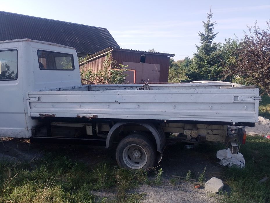 Продам мерс 410.