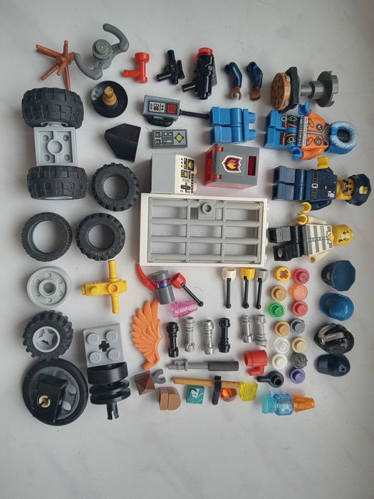 LEGO (оригинал) фигурки + аксессуары