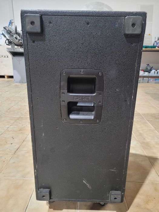 QSC - KS 212c subwoofer amplificado