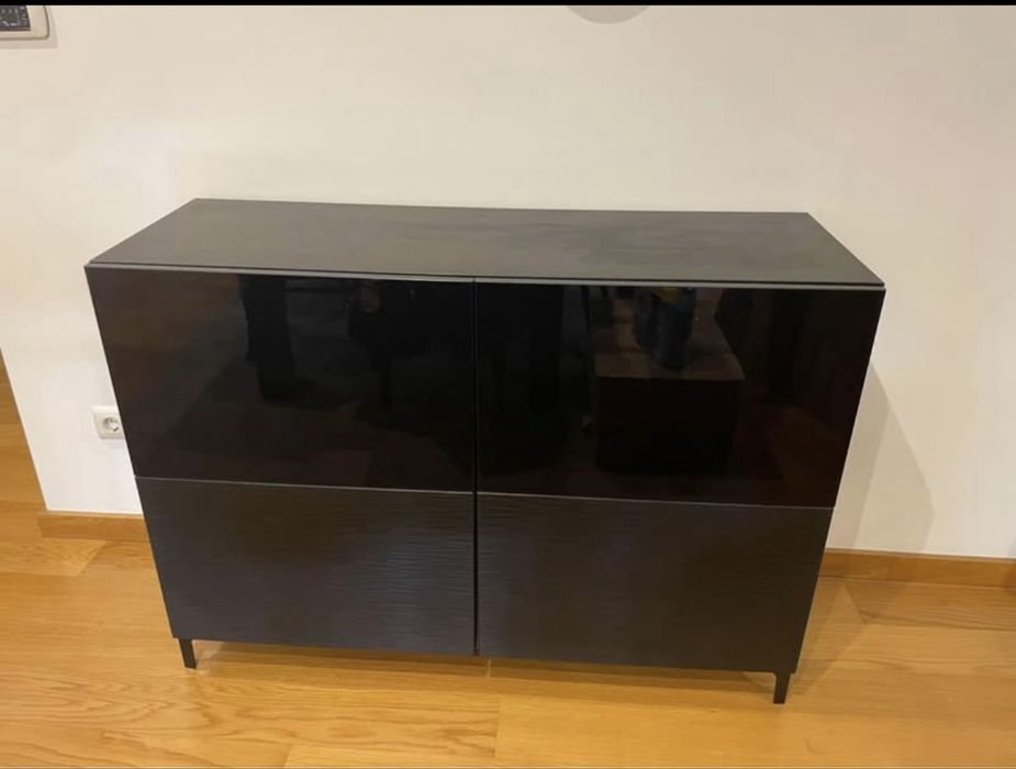 Aparador IKEA Besta
