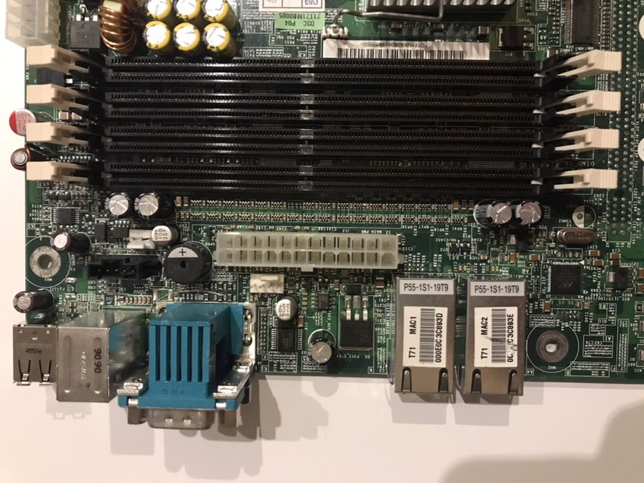 Płyta główna INTEL SERVER BOARD SE 7525 RP2 + procesor Intel XEON