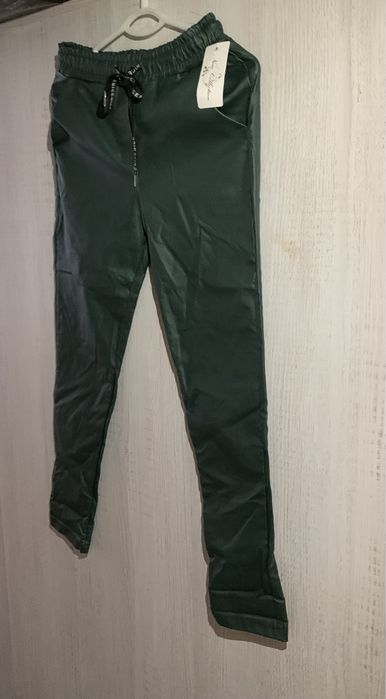 Mega spodnie woskowane eko skóra Made in Italy M/L