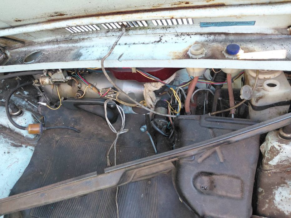 Продам 2 ЗАЗ 968М цілими або по запчастинам