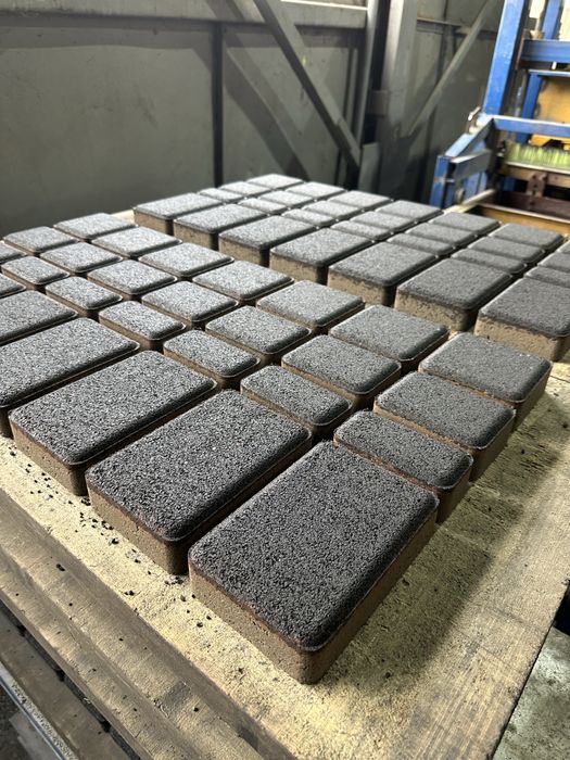 Тротуарна плитка- Старе місто, 60мм. чорна Акція 300грн.!!