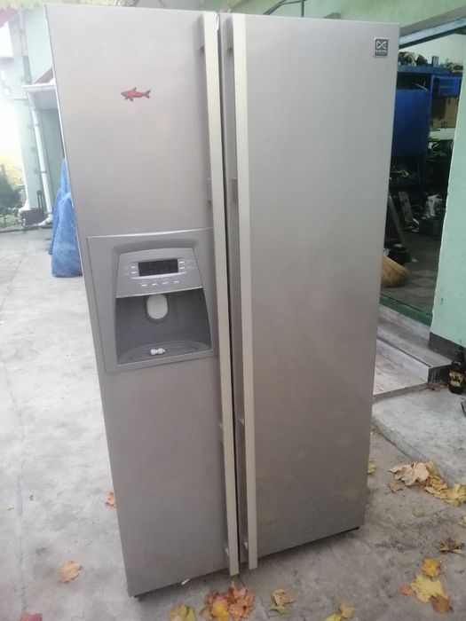 Холодильник Снайге, Индезит, Самсунг