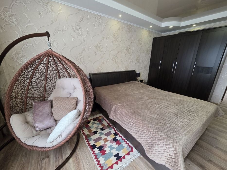Продажа шикарной 2к квартиры с ремонтом,  Победа