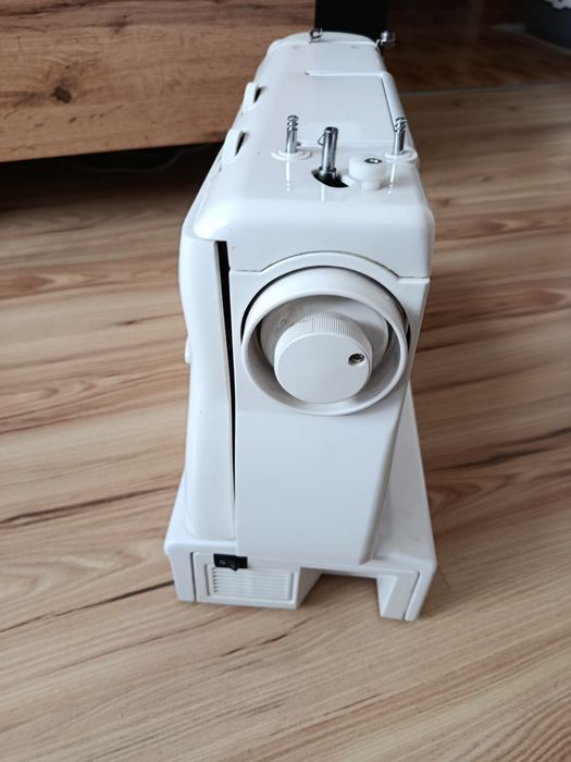 Maszyna do szycia FIF NM 900