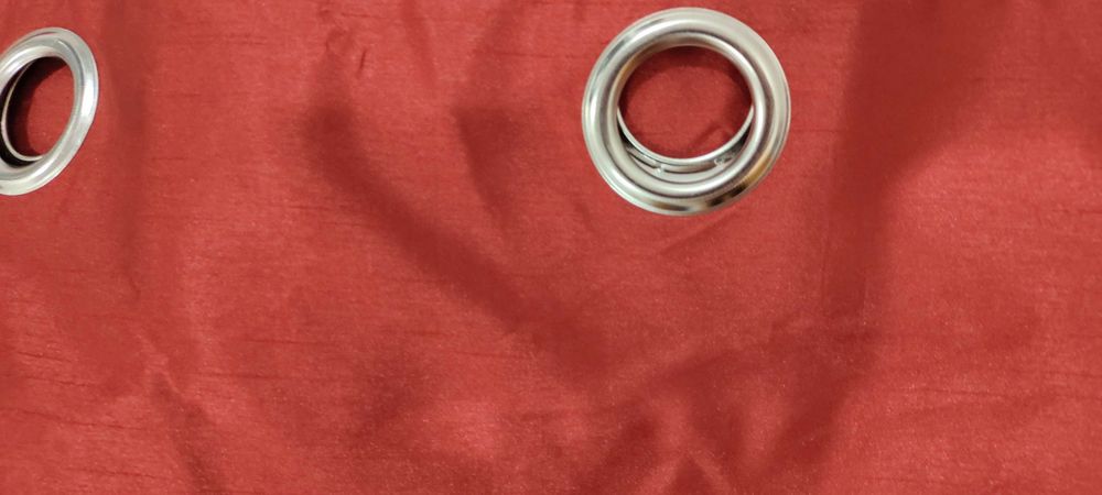 Cortinado Opaco Vermelho (blackout) – Bloqueia totalmente a luz - Novo
