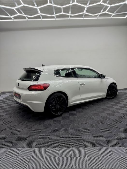 VOLKSWAGEN SCIROCCO 2.0TDI R-Line