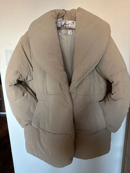 Asos kurtka beżowa puchowa pikowana S 36
