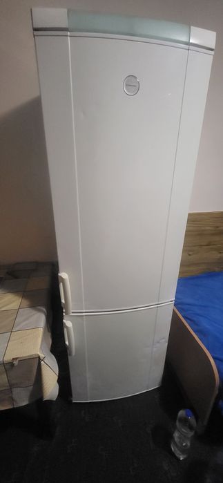 Продам холодильник Electrolux