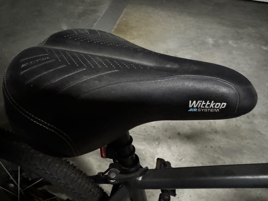 Rockrider ST120 + ST50 quase novas + 2 capacetes BTwin