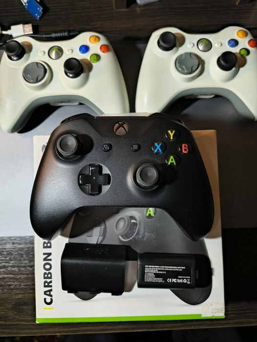 Оригінальні геймпади до Xbox 360 та Xbox one