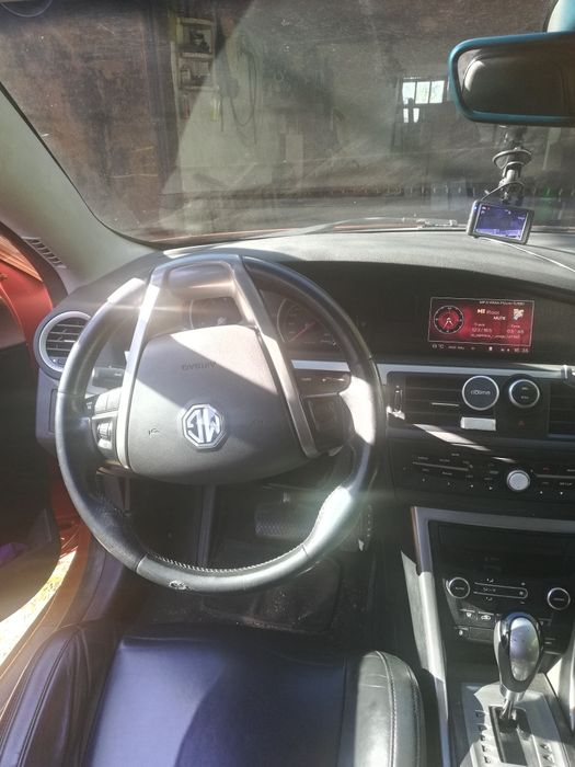 Продам авто MG 6 апельсинка