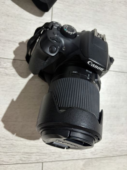 Canon EOS  1300D