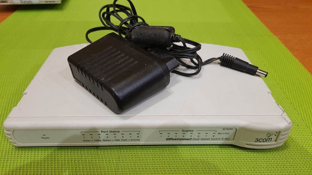 Switch 3Com 8 portów - gwarancja bezterminowa