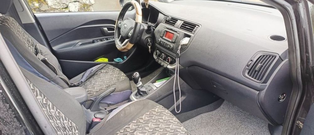 Kia Rio 2011/ 11 // motor impecável, poucos km