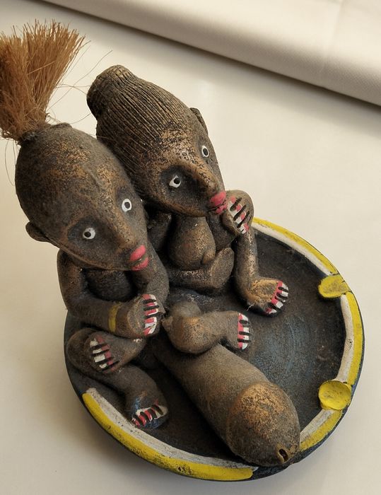 Estatueta  africana em loica ou bárro