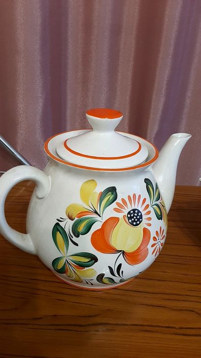 Большой чайник и заварочный