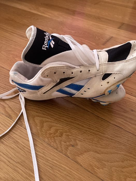 Ténis de pista Reebok com bicos