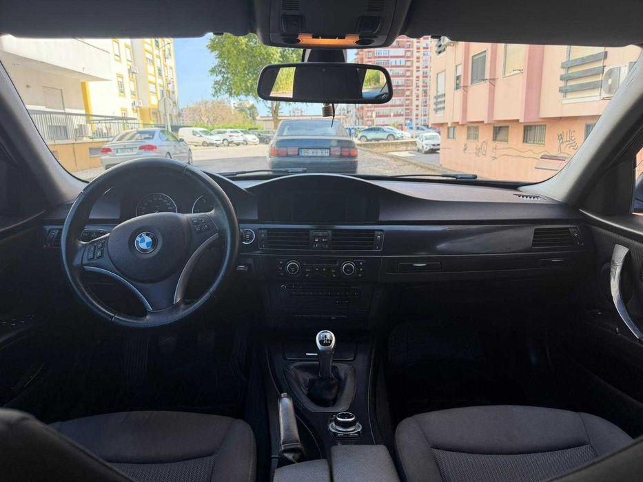 BMW 318d 2.0 143cv - bancos aquecidos
