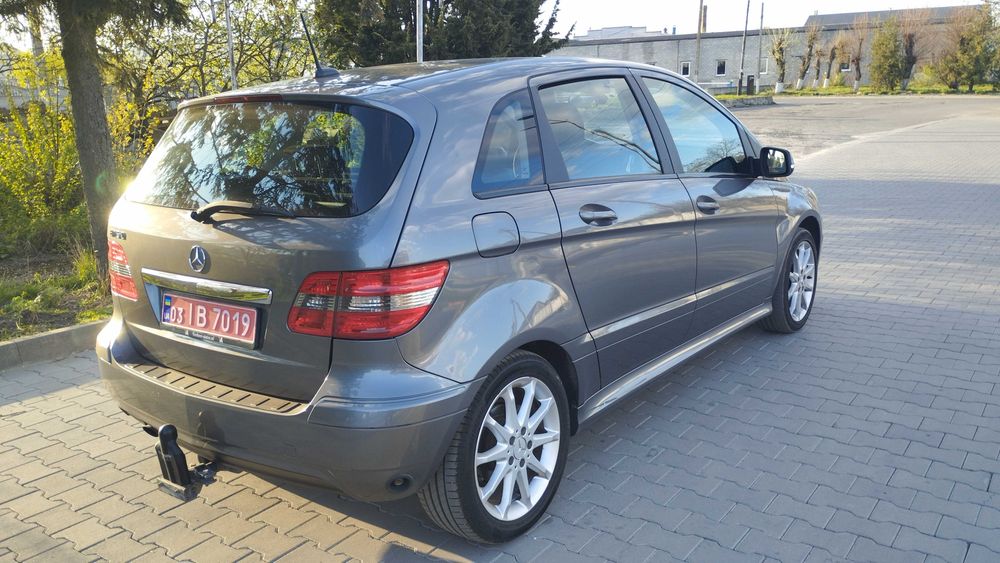 Продам Mercedes Benz B 150. 2009р.в.1.5 газ-бензин.