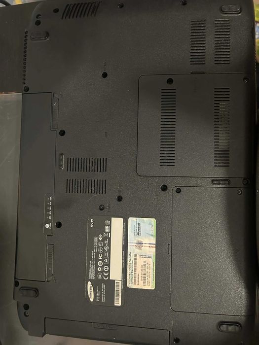 Laptop Samsung R530