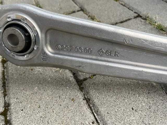 Кулак Ступица Цапфа Ричаг Mercedes-Benz EQS EQE W297 AMG