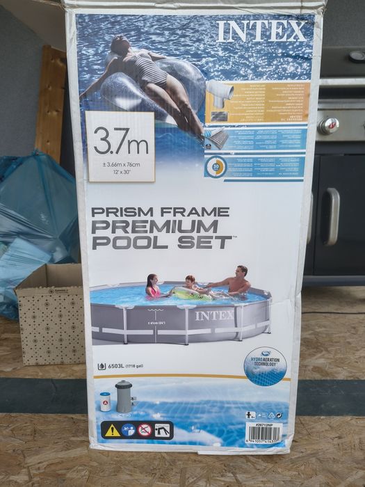 Sprzedam basen stelażowy średnica 3,7 m wysokość 76 cm