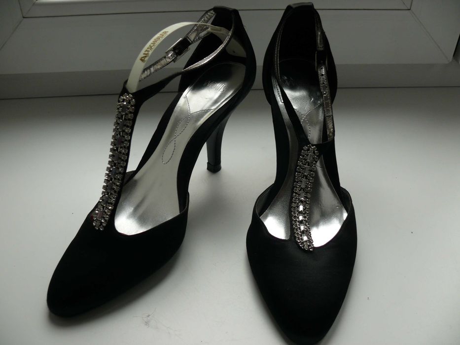 Szpilki damskie wizytowe roz.38 firmy "Wallis"