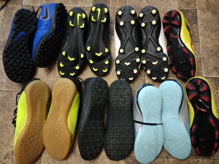 Футбольные кроссовки бутсы сороконожки футзалки 36/37 рр