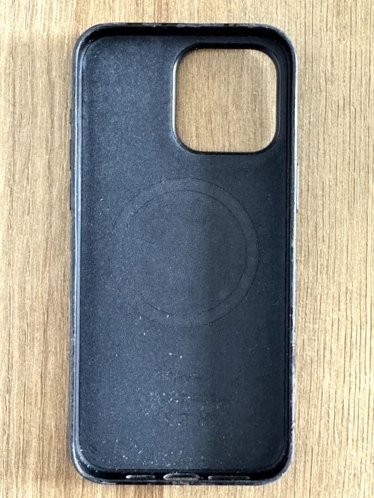 Apple Etui FineWoven z MagSafe do iPhone 15 Pro Max czarny