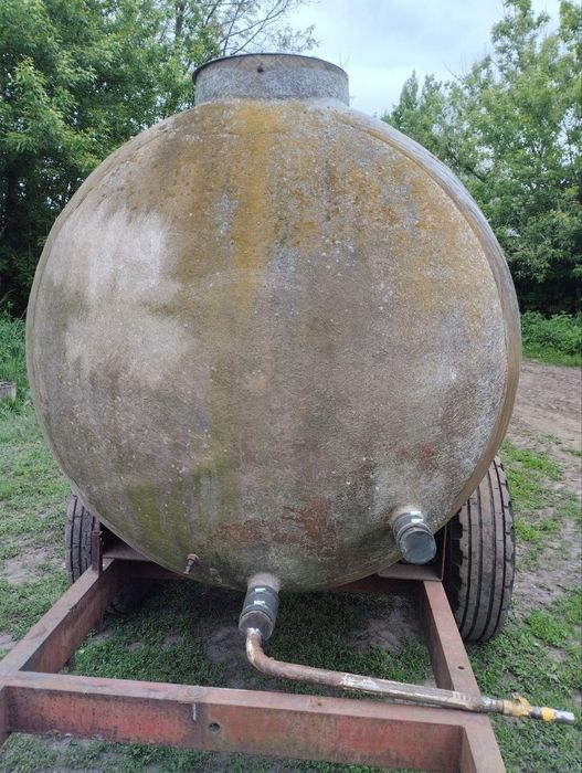 Бочка на колесах (4 куб.)