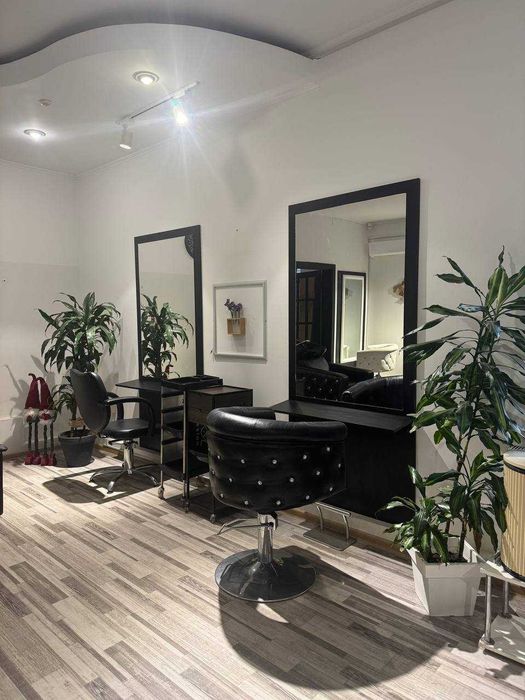 Діючий бізнес ǀ Салон краси - Перукарня з меблями, центр, Чорновола