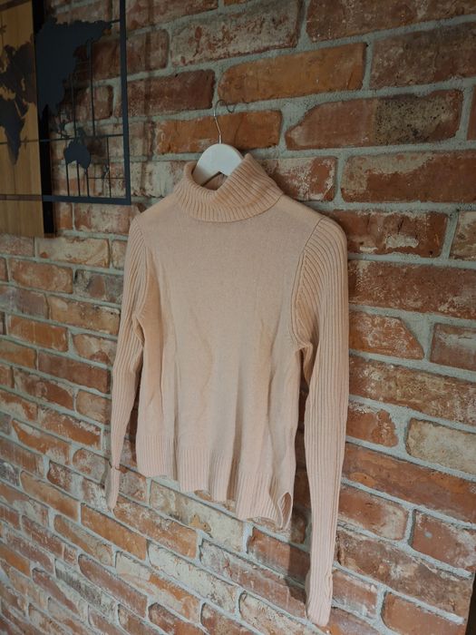 Golf               .