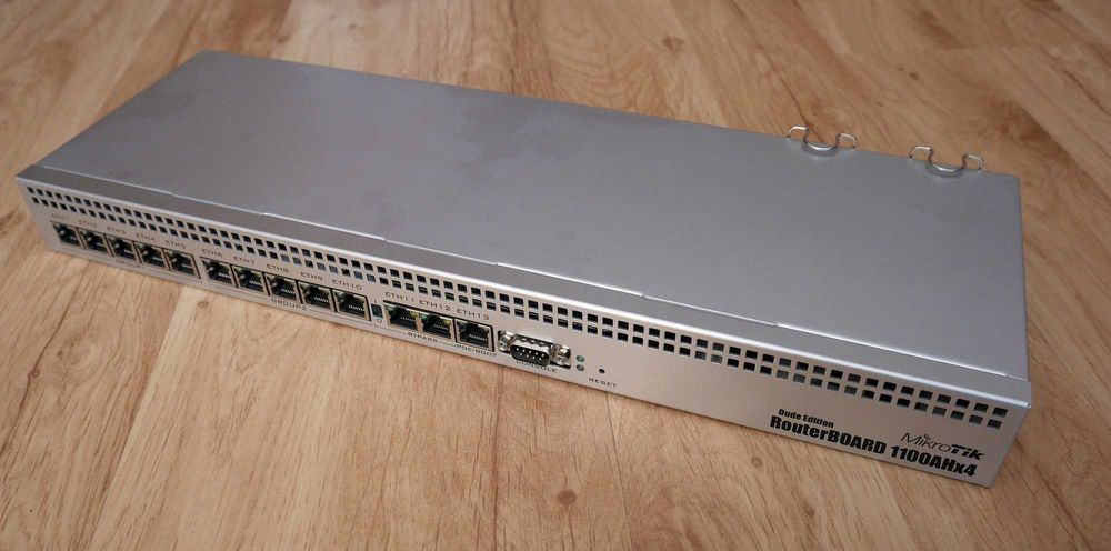 Router Mikrotik RB1100AHx4 Dude Edition, SSD, M.2, lepszy RB4011iGS