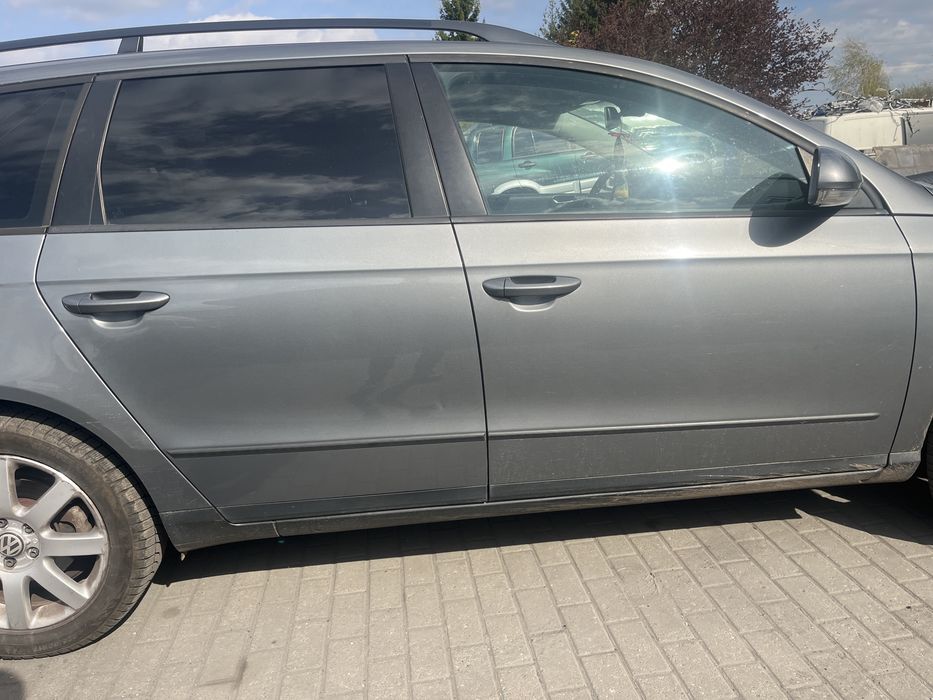 Passat B6 combi drzwi przód tył kolor szary LA7T