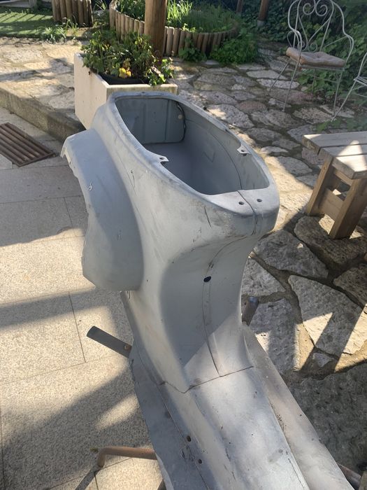 Chassis quadro vespa e guarda lamas Massamá E Monte Abraão • OLX Portugal