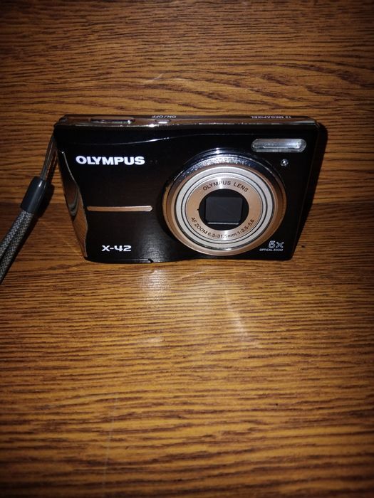 Olympus X42 Black  цифровий фотоапарат
