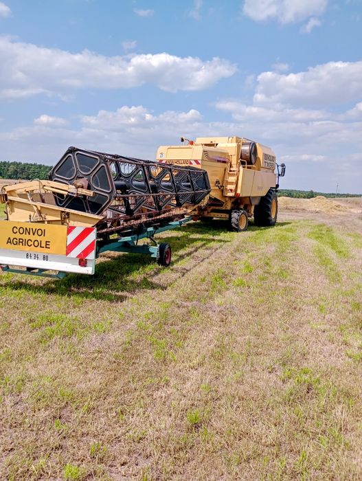 New Holland tx66