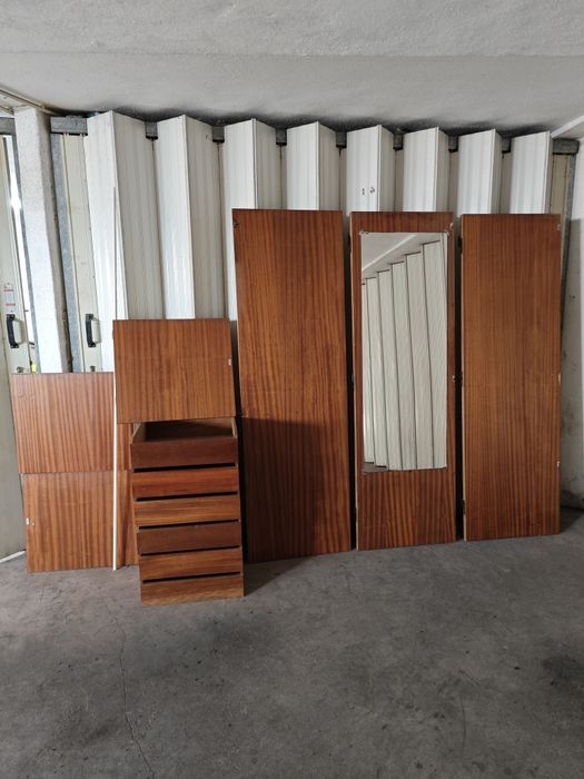 Roupeiro 3 portas grandes, 3 pequenas, 6 gavetas e varão