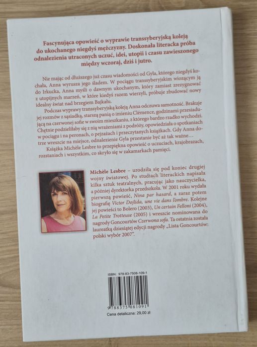 Czerwona sofa Michele Lesbre