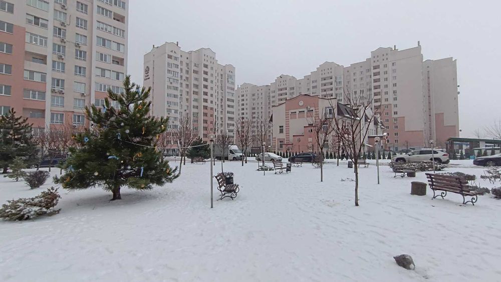 Продам 2 кімн. кв. з ремонтом та меблями. ЖК Софія Київська, газ.плита