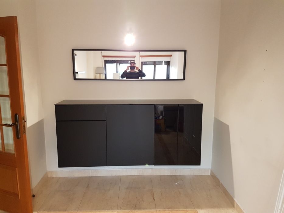 Cristaleira suspensa bom estado