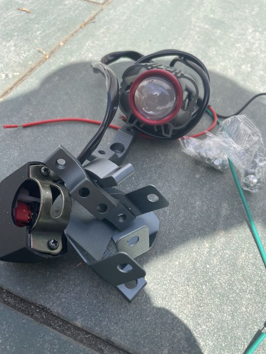 Kit led para moto com duas cores amarelo e branco! Muiti  funções