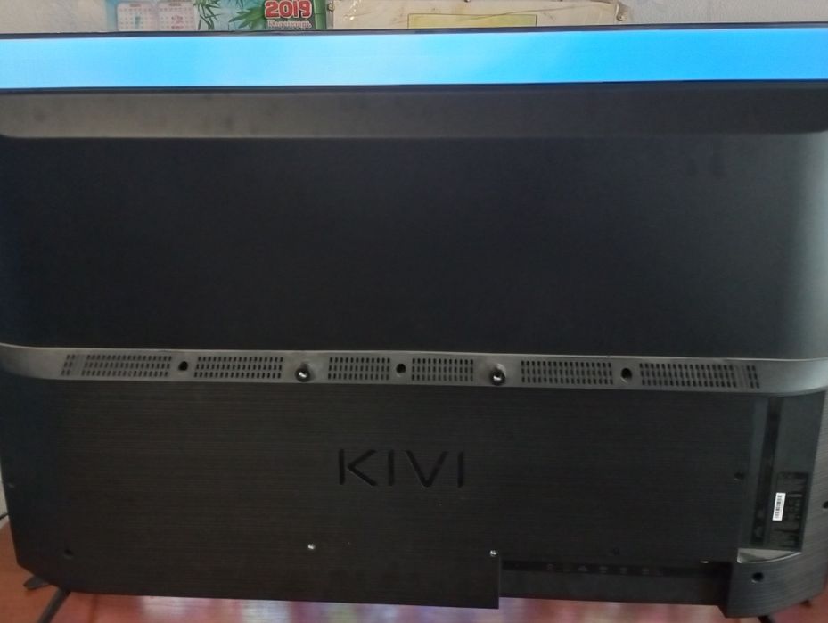 Продаж телевізора Ківі на запчастини