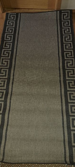 Chodnik sznurkowy obszyty