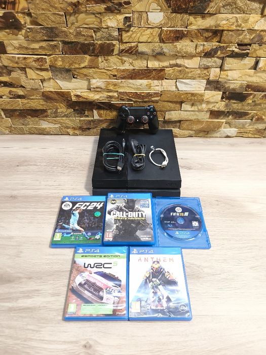 PlayStation 4 com jogos