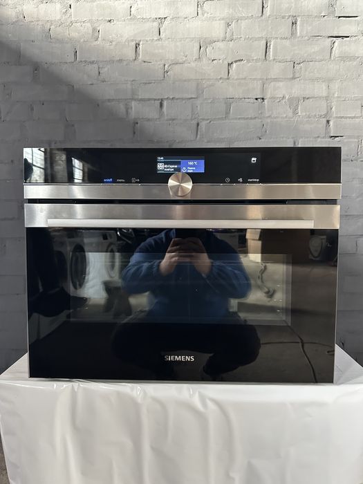 Духова шафа з функцією пари Siemens CS636GBS1/05