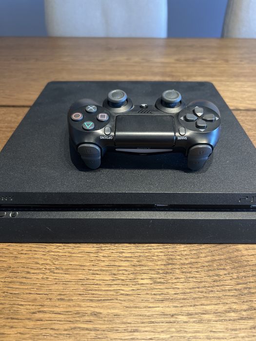 Playstation 4 slim 500GB em ótimo estado
